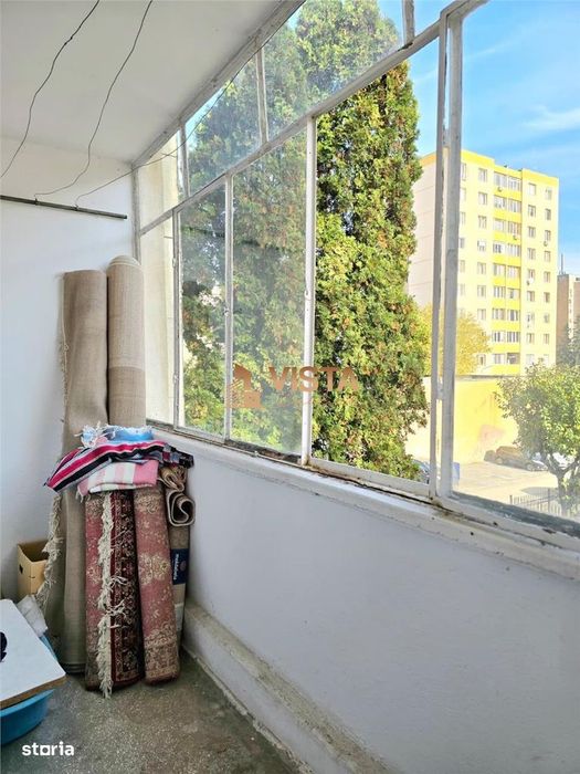Apartament 3 camere, zona Astra