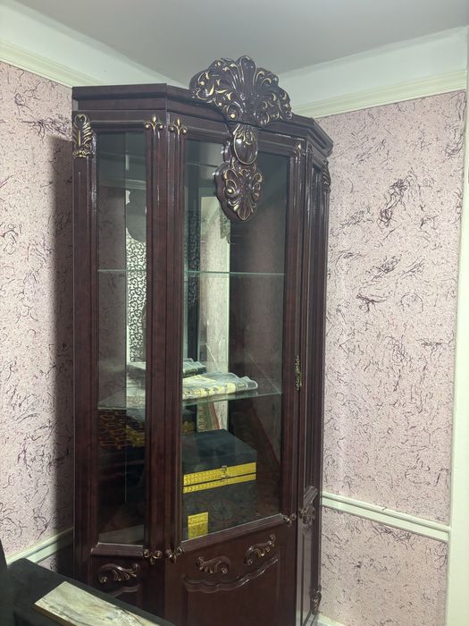 Servant sotiladi chiroyli mehmonxona uchun