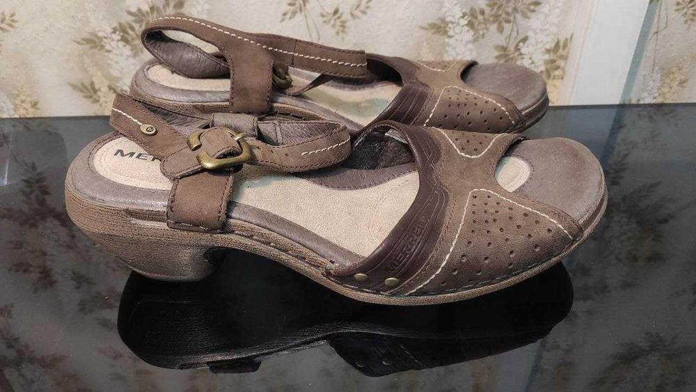Merrell  (USA) – женская обувь, босоножки