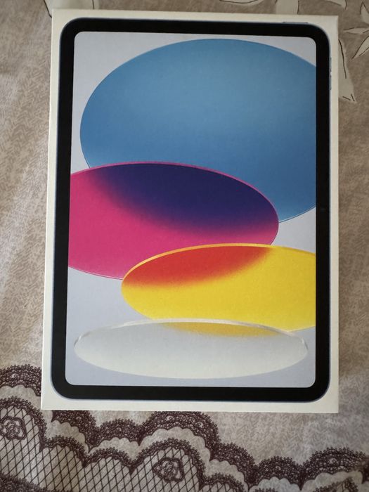 Vand ipad A16 aproape nou