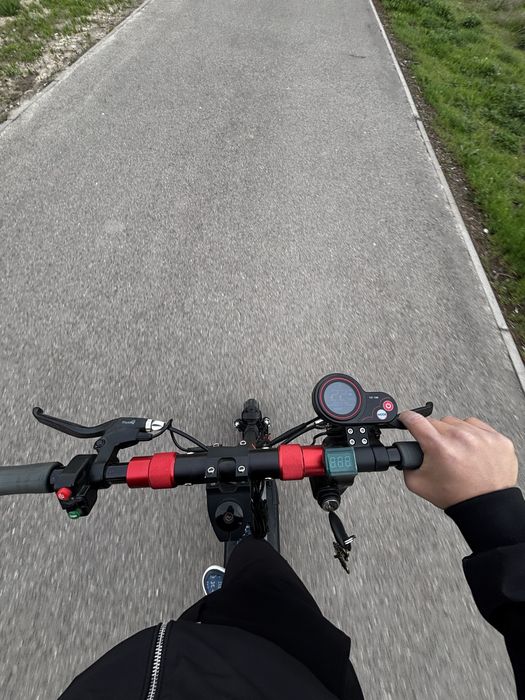 Электросамокат Hugo kirin m4 pro