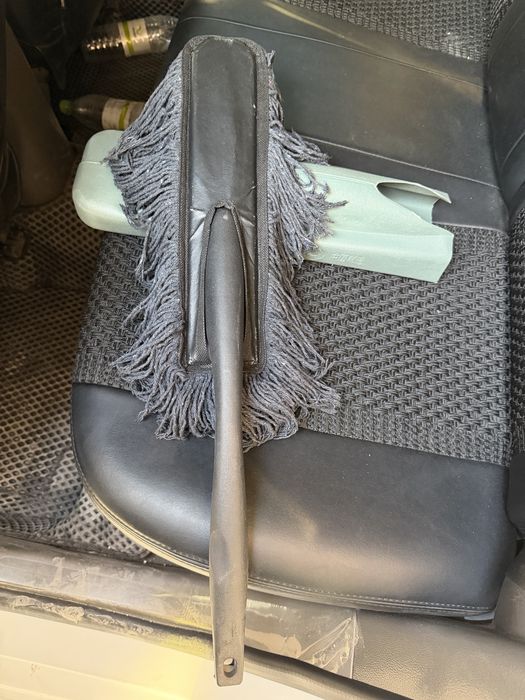Щётка для автомобилей