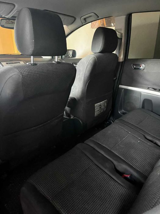 Toyota - Corolla Verso