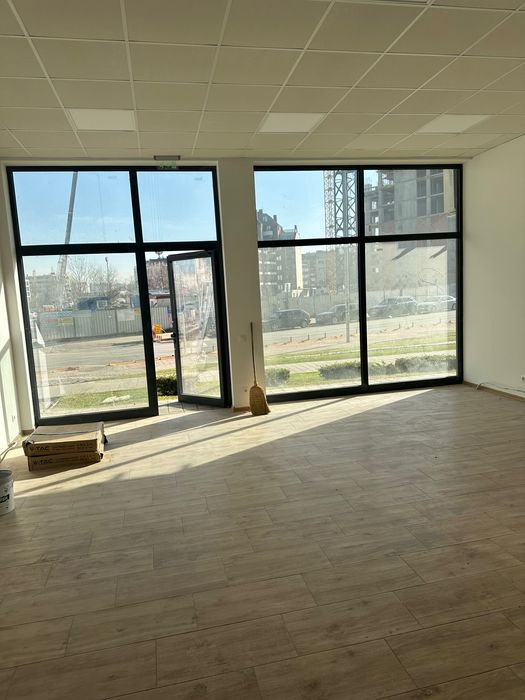 Дава се под наем Магазин в София, Карпузица - 57 кв.м за 1150 € - Снимка #1