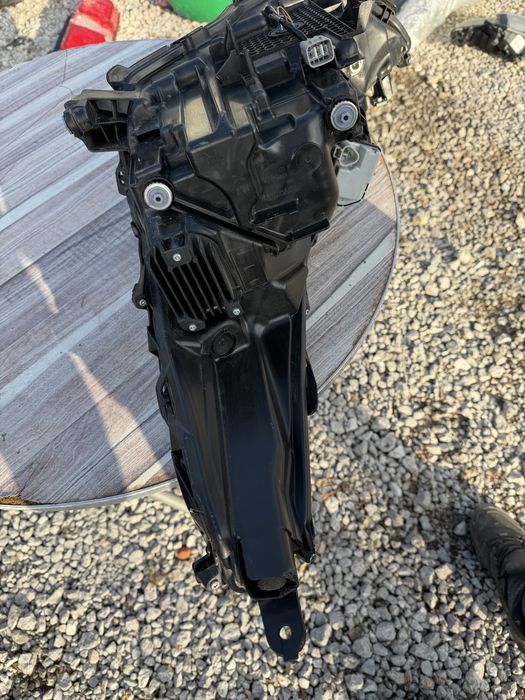 Фар Toyota Highlander