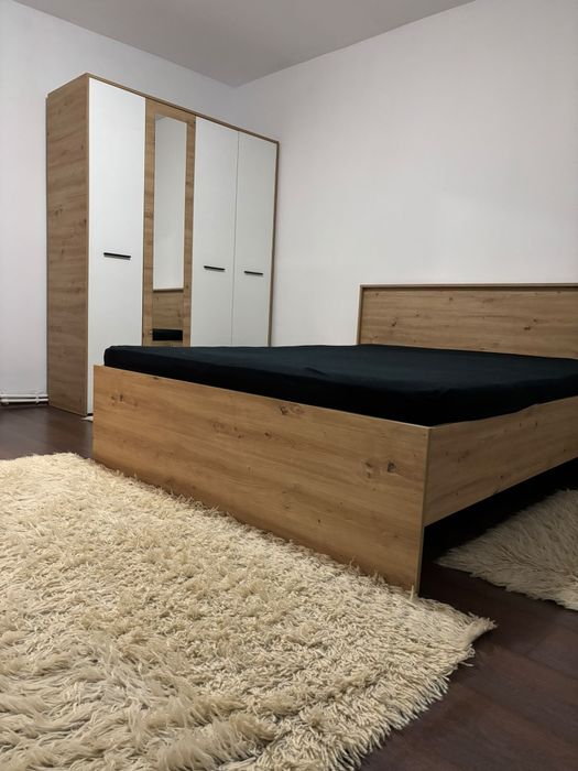 Închiriez garsoniera