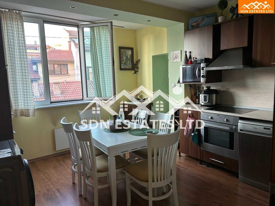 Продава се Четиристаен апартамент в Казанлък - 120 кв.м за 1834 €/кв.м - Снимка #11