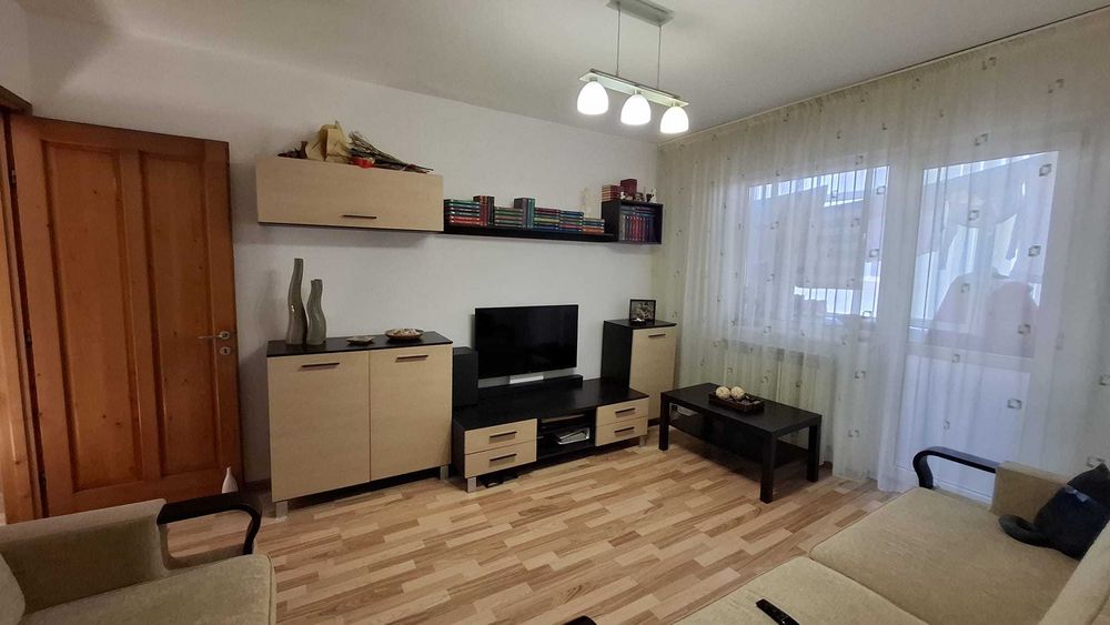 Mobila moderna sufragerie si hol