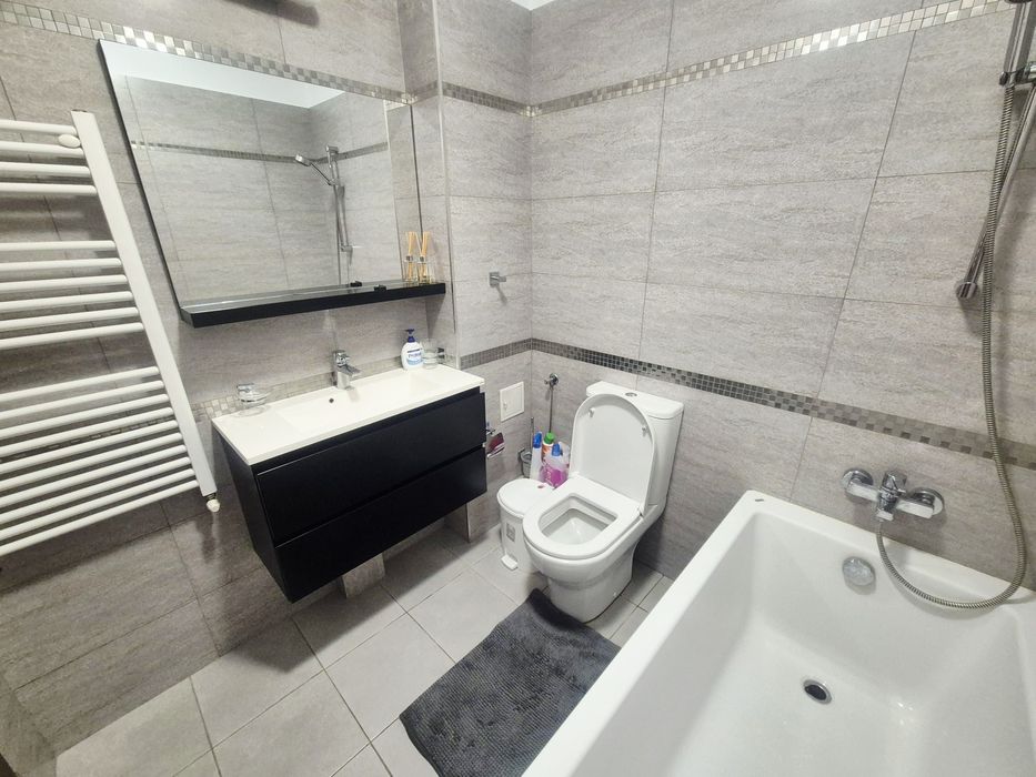 Apartament 3 camere decomandat de vanzare-Cartier Evocasa Ploiesti
