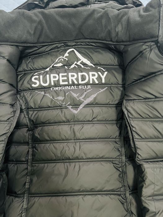 Куртки брендовые.