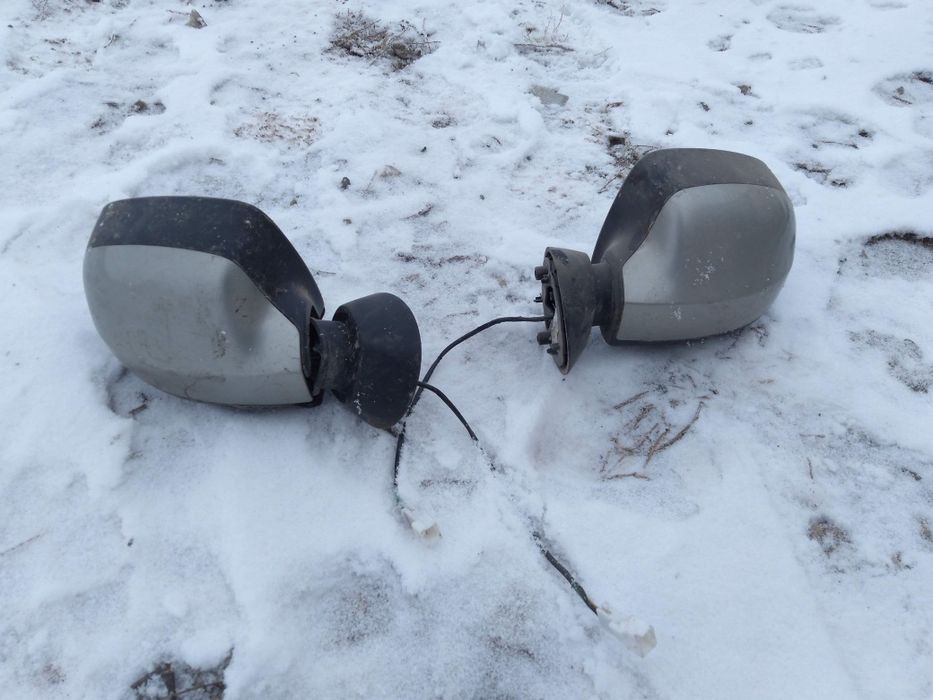 Зеркало на Ларгус