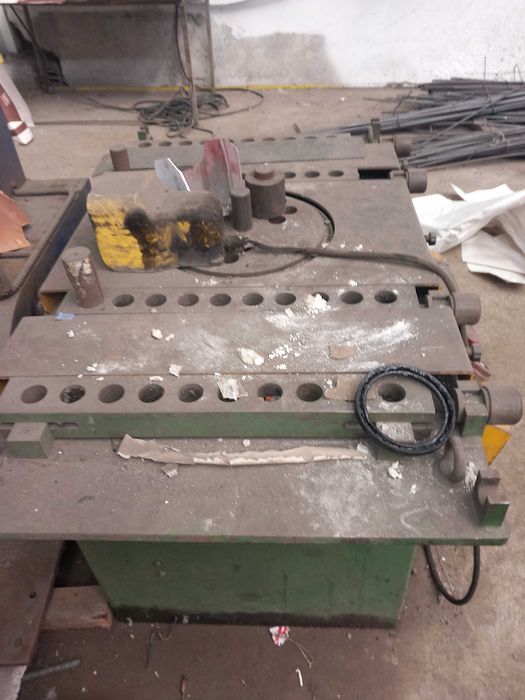 Машина за огъване на арматура