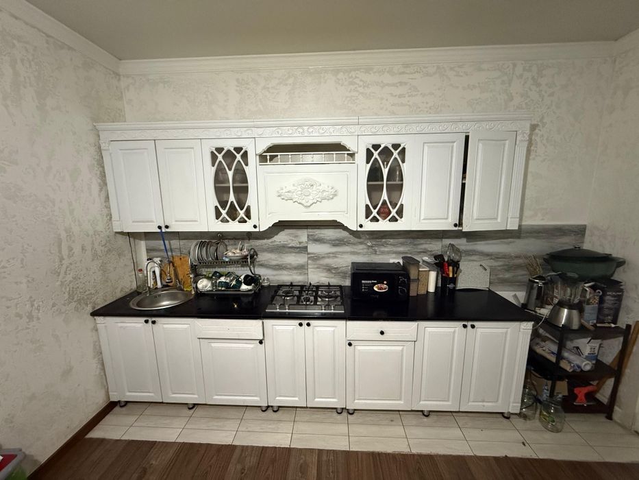 Кухонный Гарнитура СРОЧНО  Продам