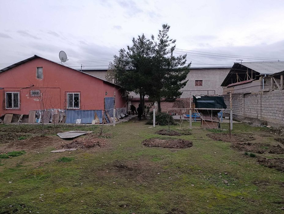 Дом 4 комнаты на участке 6 соток Кока-Кола