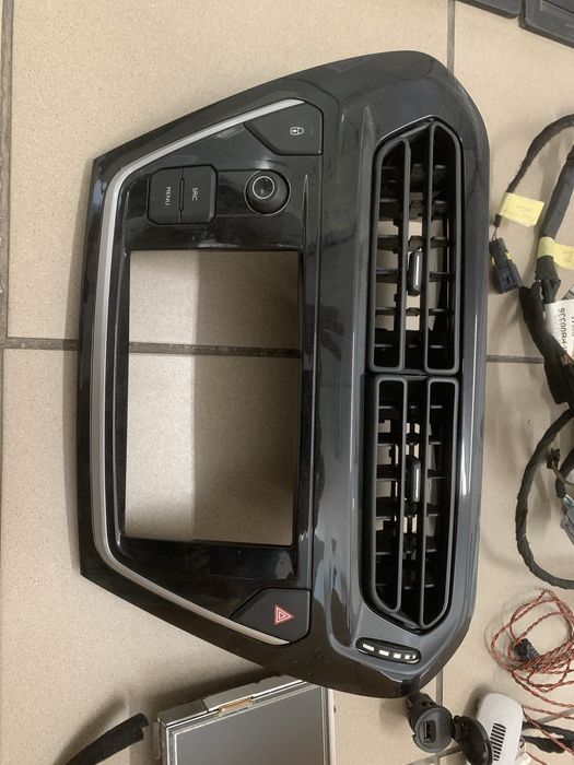 Оригинална мултимедия за Пежо 301/Ситроен Ц-Елисе