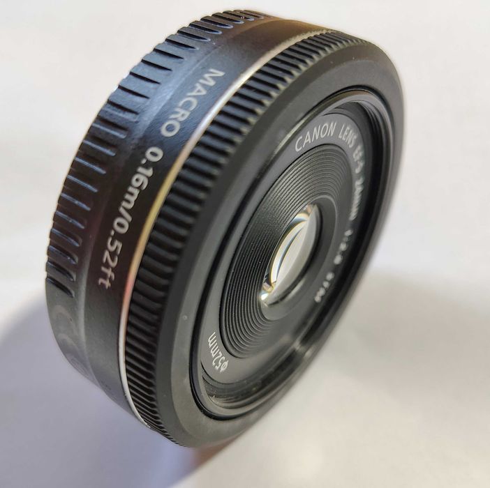 Obiectiv 24 mm/2.8 canon