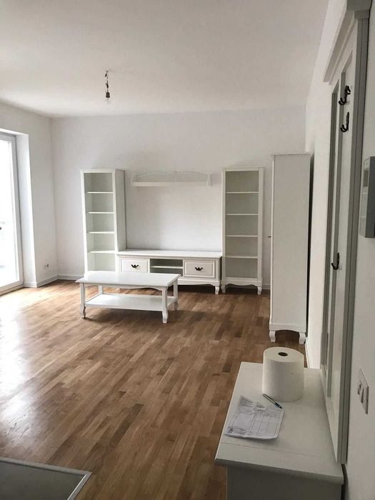 Set mobilier living – bibliotecă CASIAN + vitrină OLIVIER (Mobexpert)