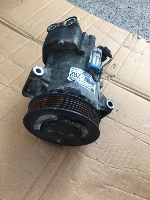 Compresor clima Opel Astra J Insignia 1.6 1.8 i 13250604 ZG2