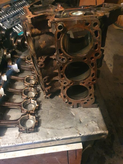 Продам блок, коленвал Монтеро Спорт