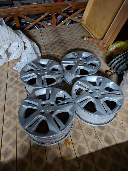 Шина с дисками колеса