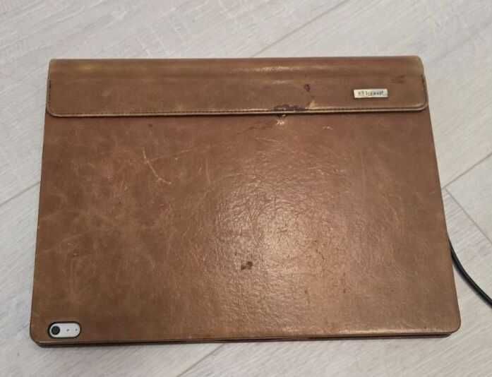 Microsoft Surface Book 2 i7 / 16GB / 512GB SSD / GTX 1050 / Touch