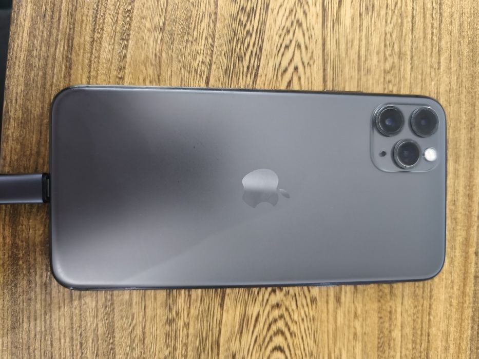 iPhone 11 pro max 256
