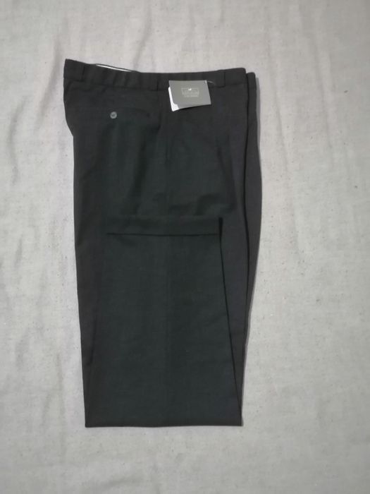 Pantaloni bărbați marimea 48