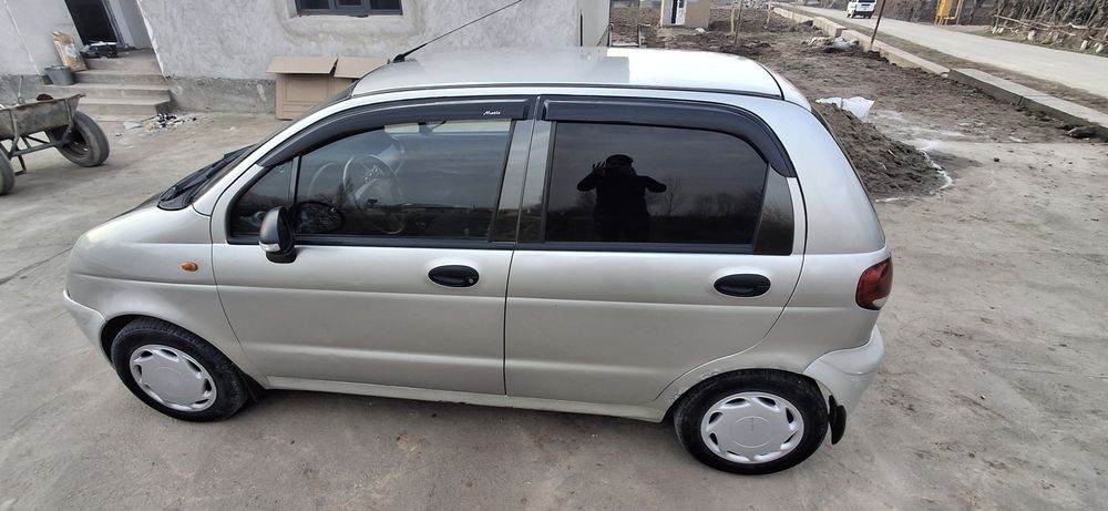 Ozgina uyo buyogʻida ishi bor