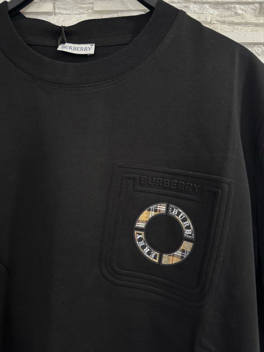 Tricou Burberry.