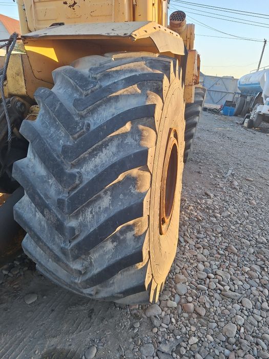 продам шины на к 700 кировец