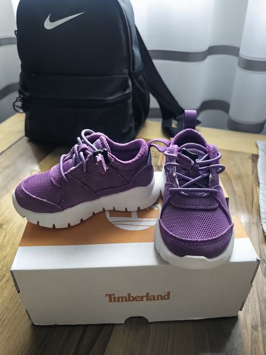 Маратонки за момиче