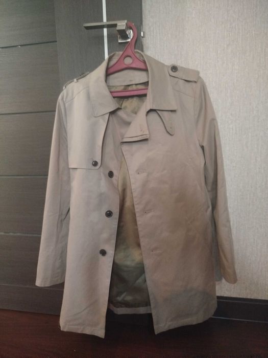 Мужской плащ тренч