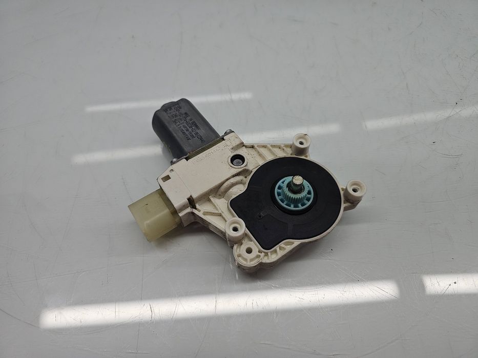 Motoras geam dreapta fata Bmw 5 (F10) [Fabr 2011-2016] Berlina Facelif