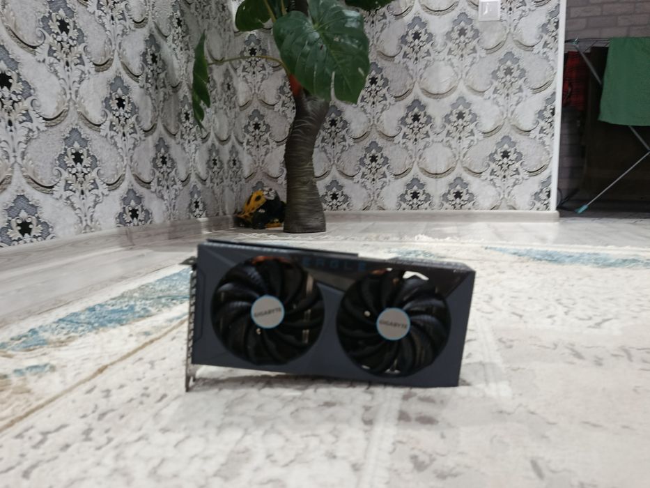 Продам видеокарту RTX 3060 на 12 gb