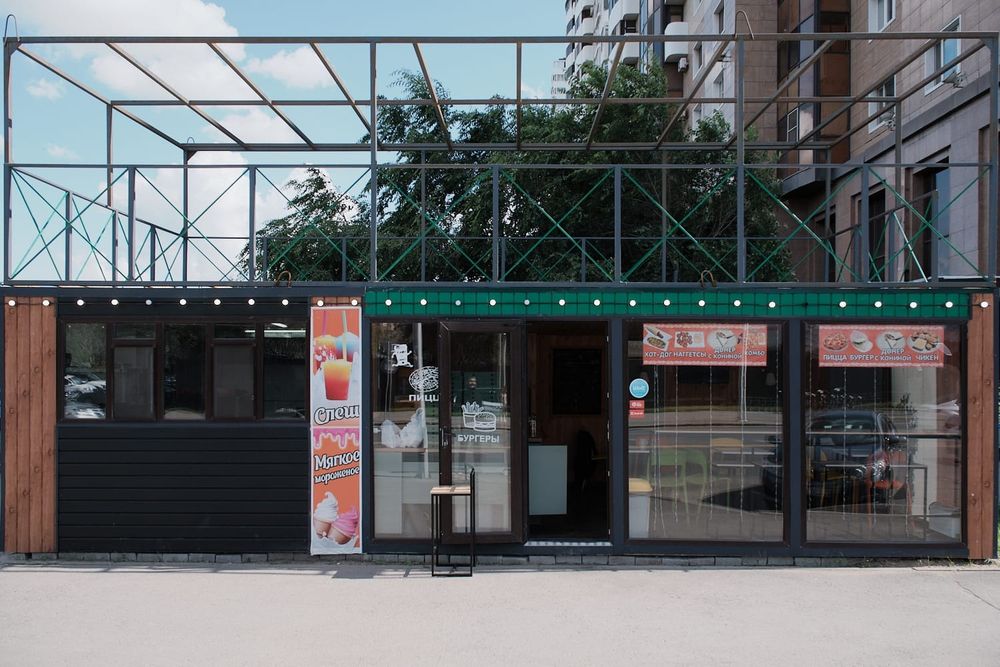 Продам действуйщий бизнес. Павильон фастфуд.