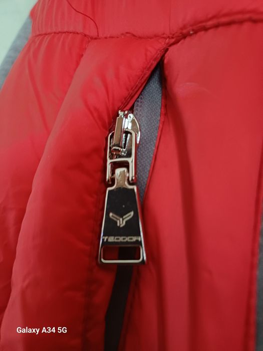 Яке TEODOR Since 1989