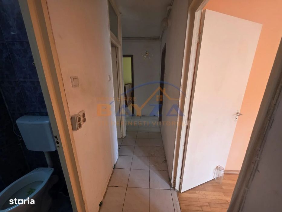 Aleea Mărăști, apartament 3 camere decomandat, etaj 2, garaj exterior