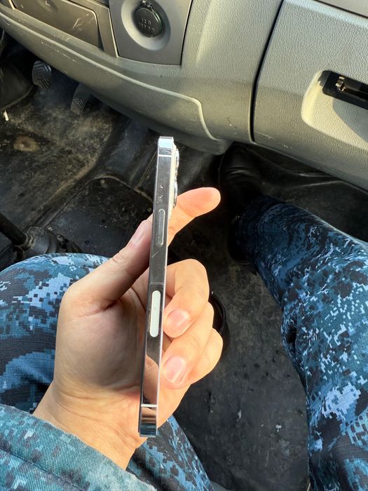 Iphone 13 pro, срочно !!!