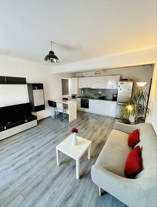 Schimb apartament premium cu casă (ofer și diferență, dacă este cazul)