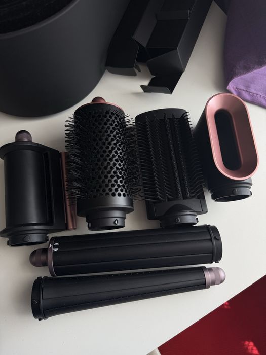 Aparatul de coafat și uscătorul Dyson Airwrap i.d. Ceramic Pink /Rose Gold