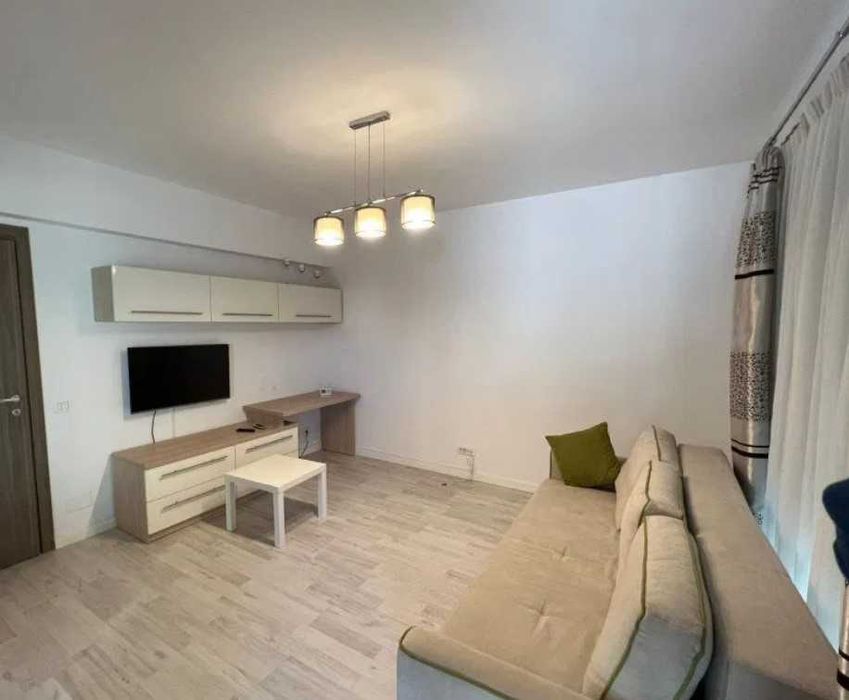 Дава се под наем Двустаен апартамент в Бургас, Изгрев - 55 кв.м за 219.3 € - Снимка #2