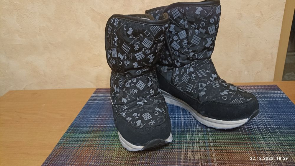 Сапоги зимние, дутики 33 р.