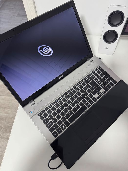 Laptop Acer Aspire V3-771G