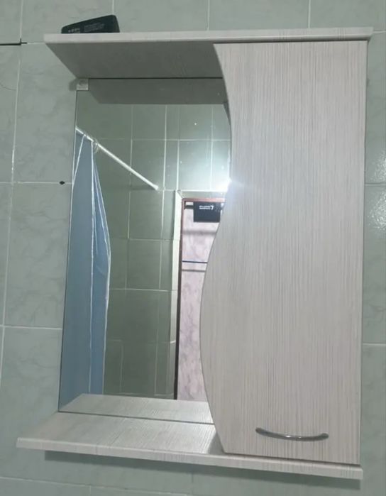 Продам шкаф полку доя ванной