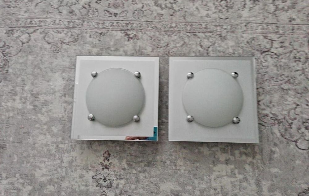 Два светильника в ванную