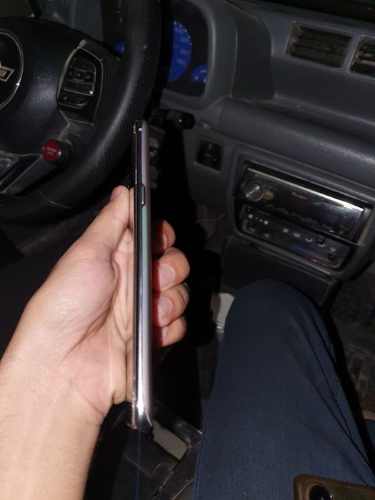 Samsung S10 5G  8\256 ideal srochni abmen