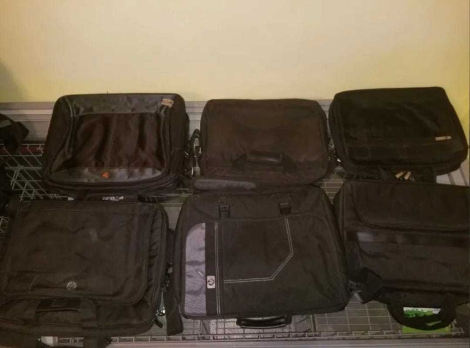 Genti laptop sau documente