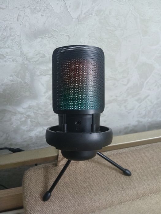 Отличный микрофон (Геймерский, студийный)