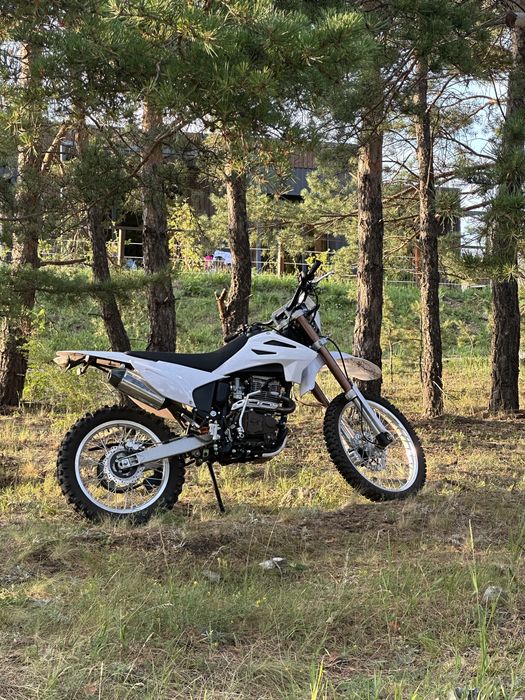 Продам эндуро новый