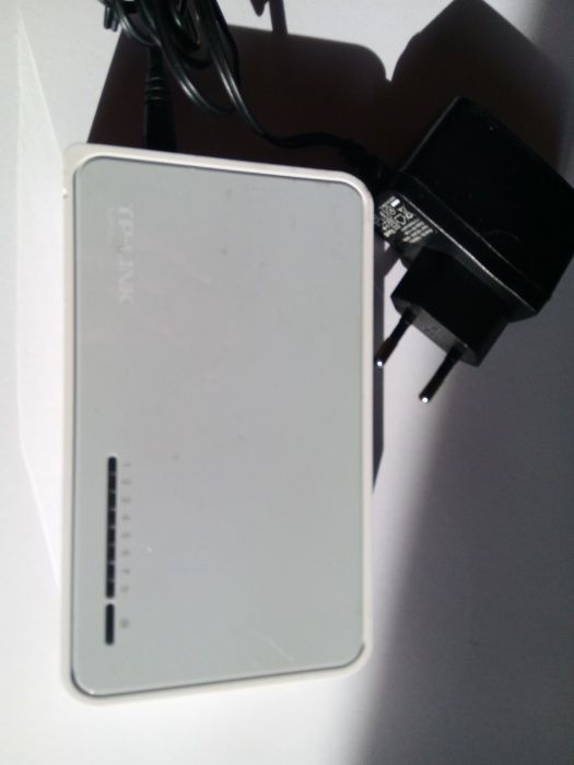 Switch TP-LINK 8 and 5 port, суич TP-LINK 8 и 5 порта